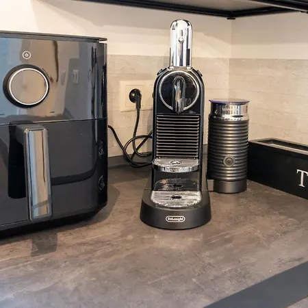 Апартаменты Modernes Augusta Am Rhein, Vollausgestattet, Ruhig Und Verkehrsguenstig Gelegen Кобленц