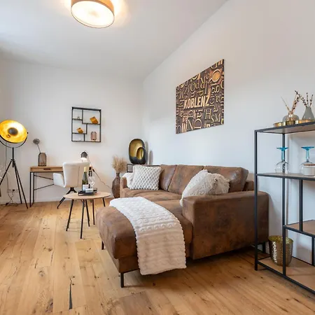 Apartment Modernes Augusta Am Rhein, Vollausgestattet, Ruhig Und Verkehrsguenstig Gelegen *