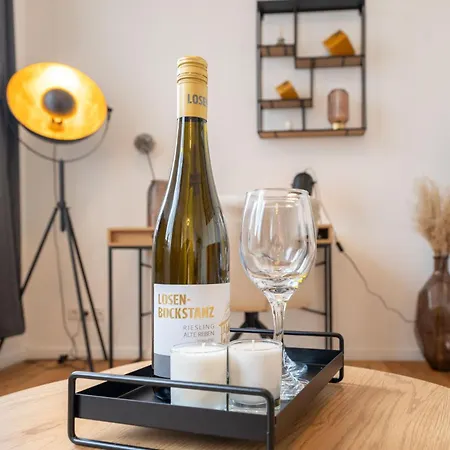 Modernes Augusta Am Rhein, Vollausgestattet, Ruhig Und Verkehrsguenstig Gelegen * Koblenz (Rhineland-Palatinate)