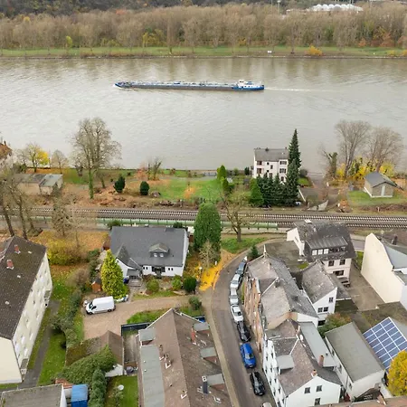 Modernes Augusta Am Rhein, Vollausgestattet, Ruhig Und Verkehrsguenstig Gelegen Apartment *