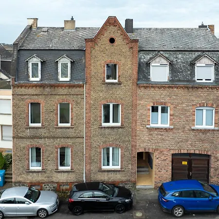 Modernes Augusta Am Rhein, Vollausgestattet, Ruhig Und Verkehrsguenstig Gelegen