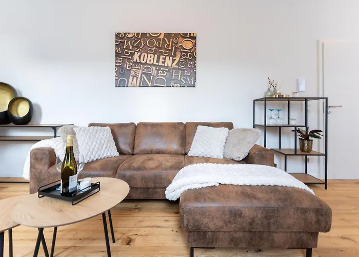 Modernes Augusta Am Rhein, Vollausgestattet, Ruhig Und Verkehrsguenstig Gelegen