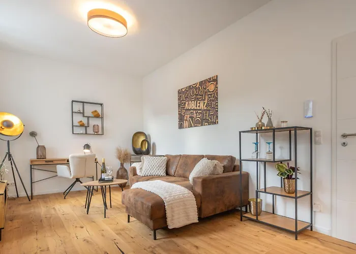 Modernes Augusta Am Rhein, Vollausgestattet, Ruhig Und Verkehrsguenstig Gelegen Coblence