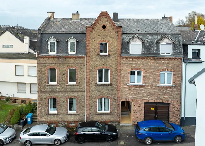 Modernes Augusta Am Rhein, Vollausgestattet, Ruhig Und Verkehrsguenstig Gelegen